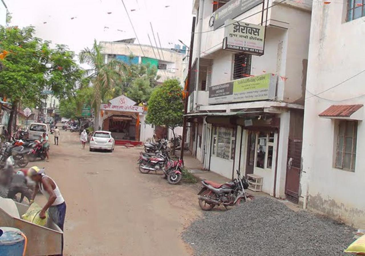 Hotel Mayur Restaurant Chandrapur Bagian luar foto