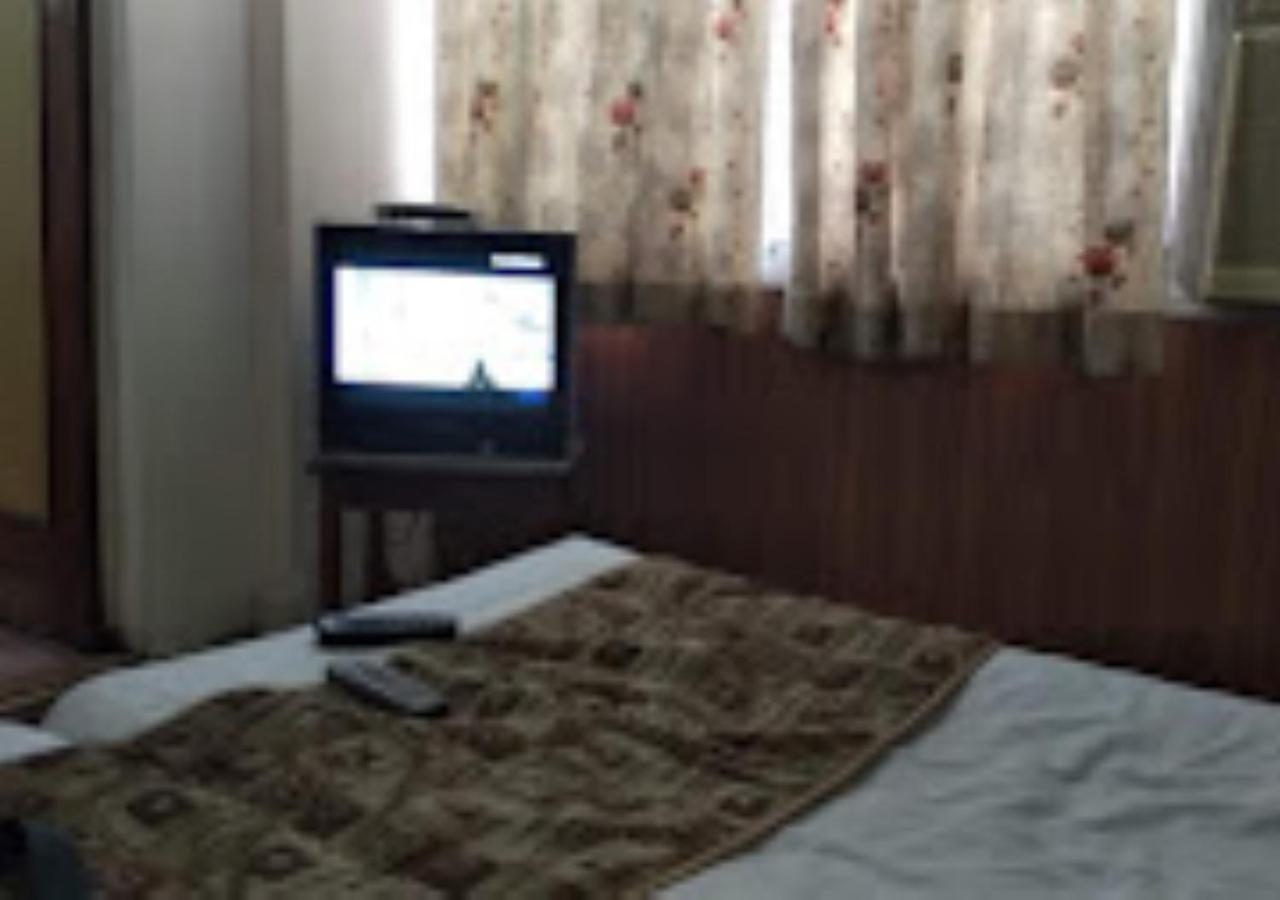 Hotel Mayur Restaurant Chandrapur Bagian luar foto