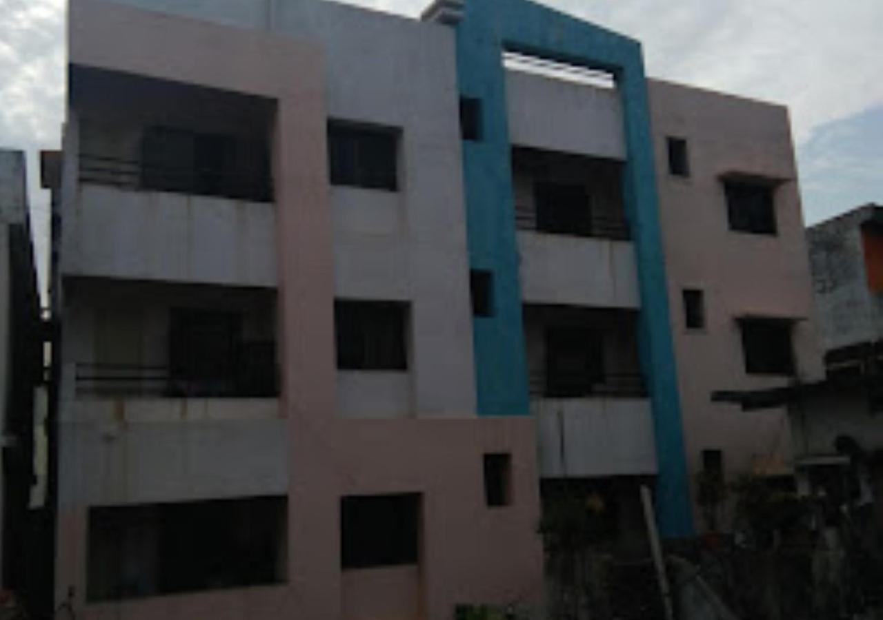 Hotel Mayur Restaurant Chandrapur Bagian luar foto